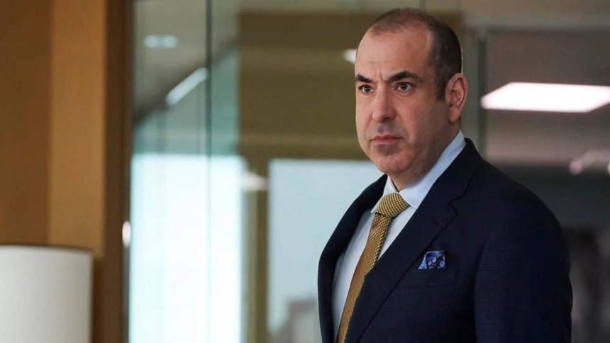 Suits star Rick Hoffman says he would do a spin-off “in a heartbeat”