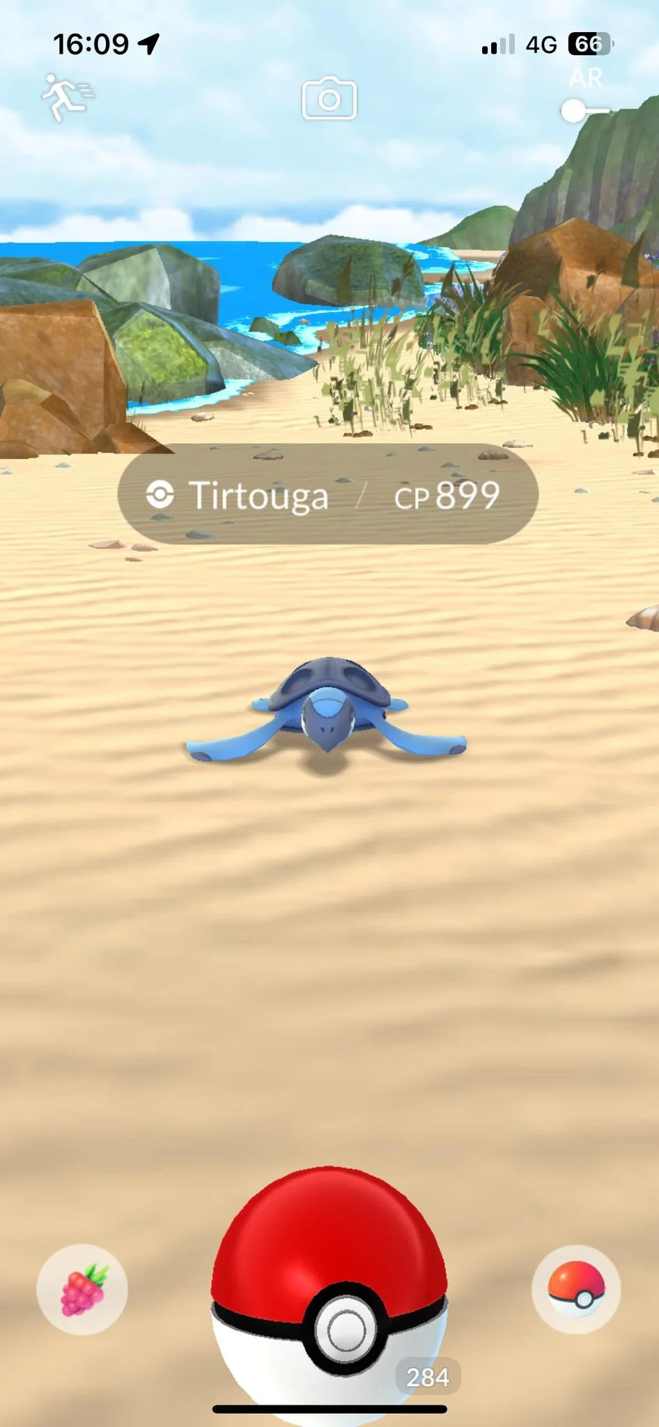 Explore Pokémon GO's New Beach Biome Look!