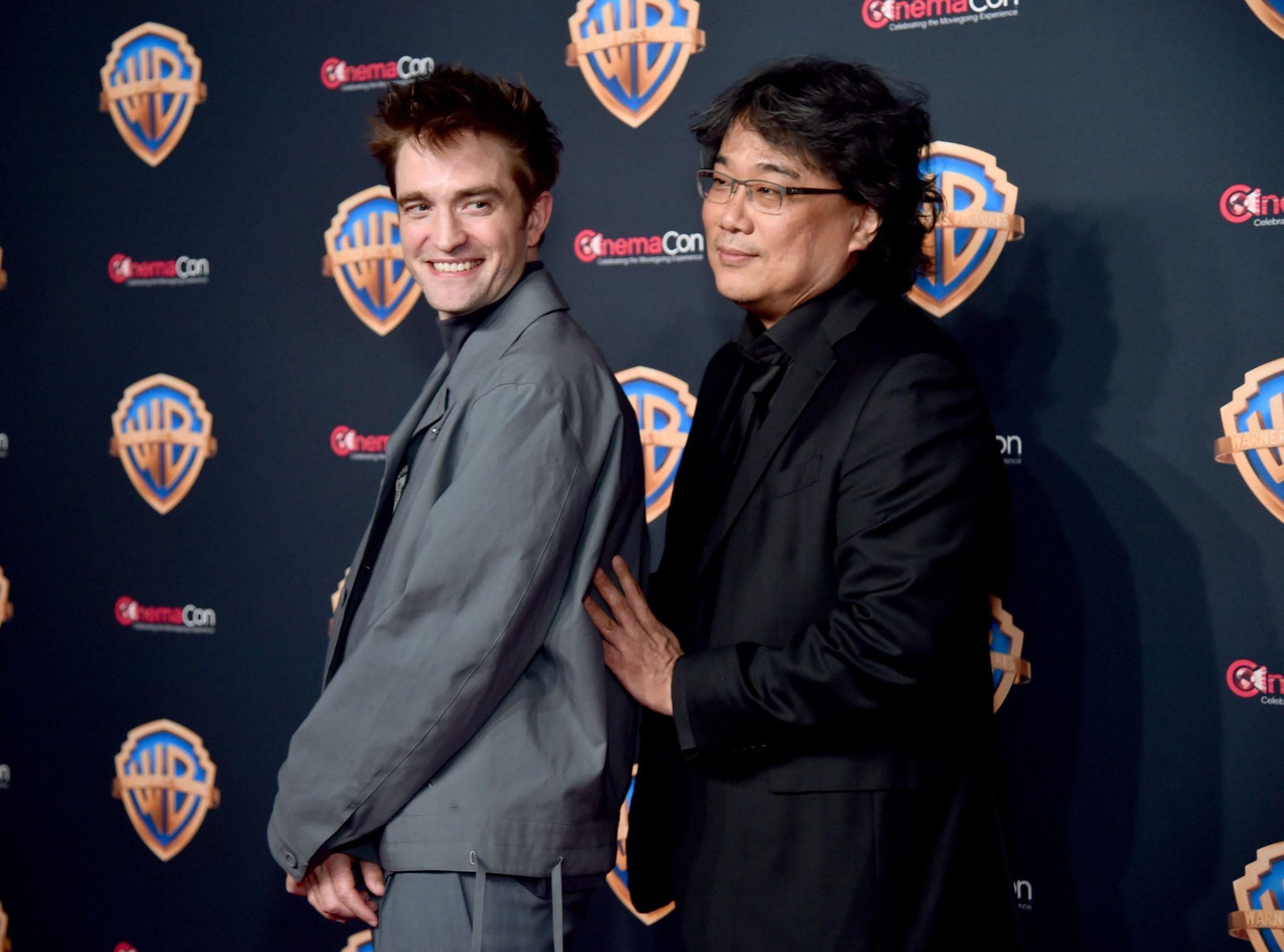 Bong Joon-ho's 'Mickey 17': Robert Pattinson In Dystopian Drama With ...