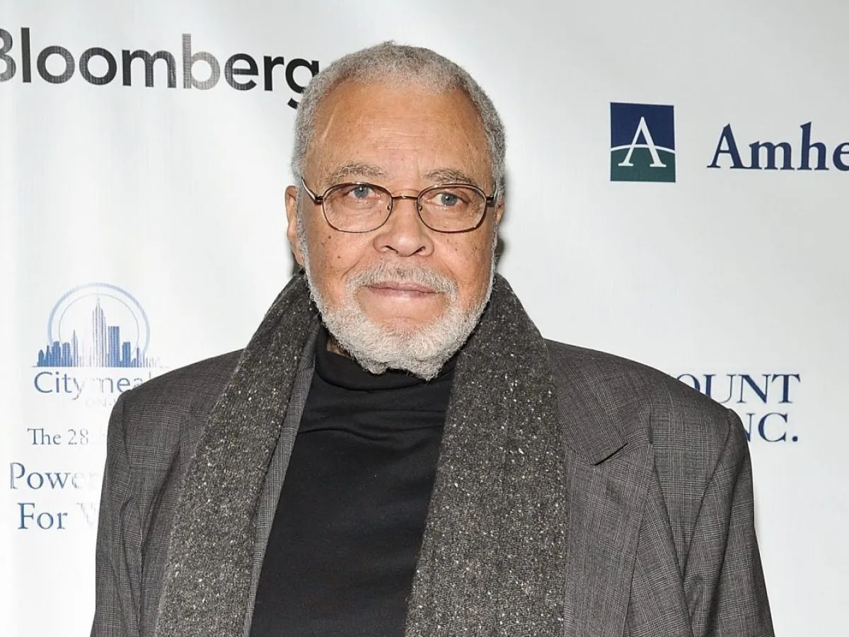 Iconic Actor James Earl Jones Dies at 93, Remembered for Darth Vader and EGOT Achievement